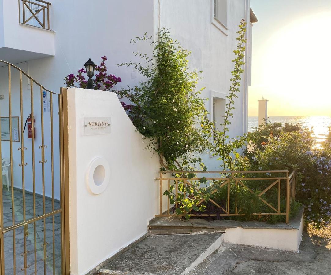 Nereides Apartments Агиос-Гордиос Экстерьер фото