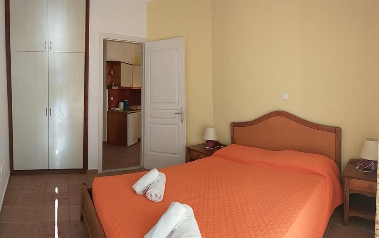 Nereides Apartments Агиос-Гордиос Экстерьер фото
