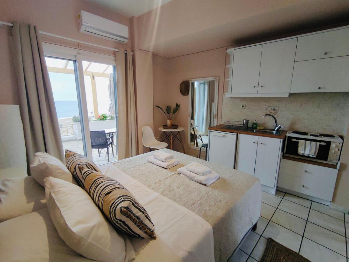 Nereides Apartments Агиос-Гордиос Экстерьер фото