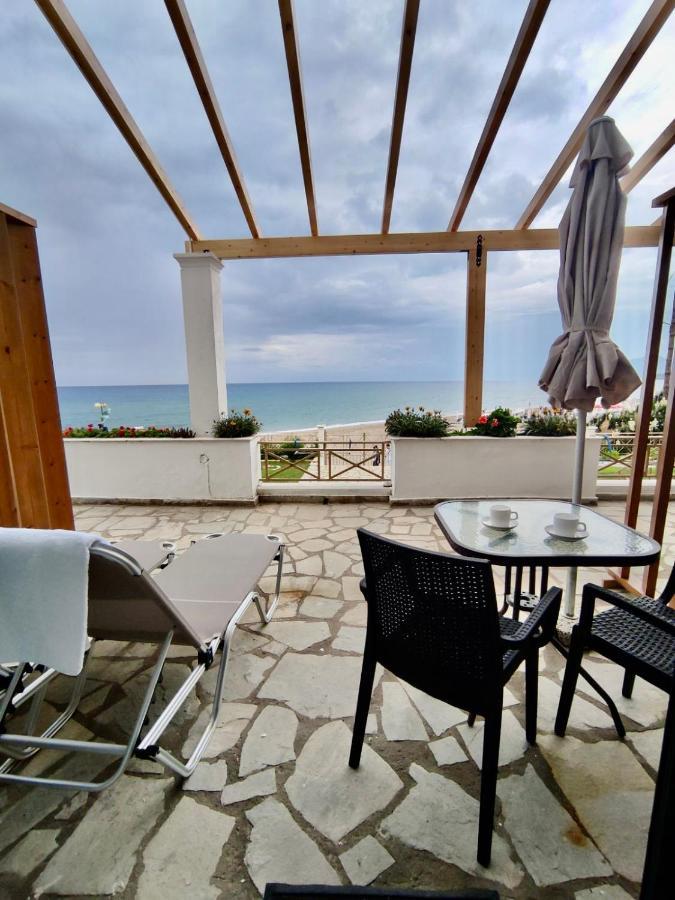 Nereides Apartments Агиос-Гордиос Экстерьер фото