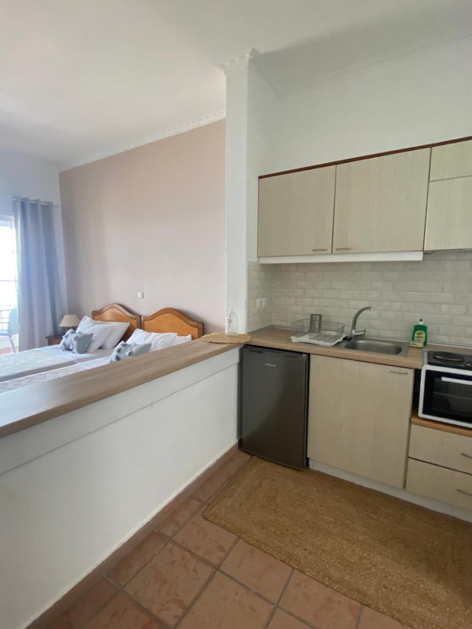 Nereides Apartments Агиос-Гордиос Экстерьер фото