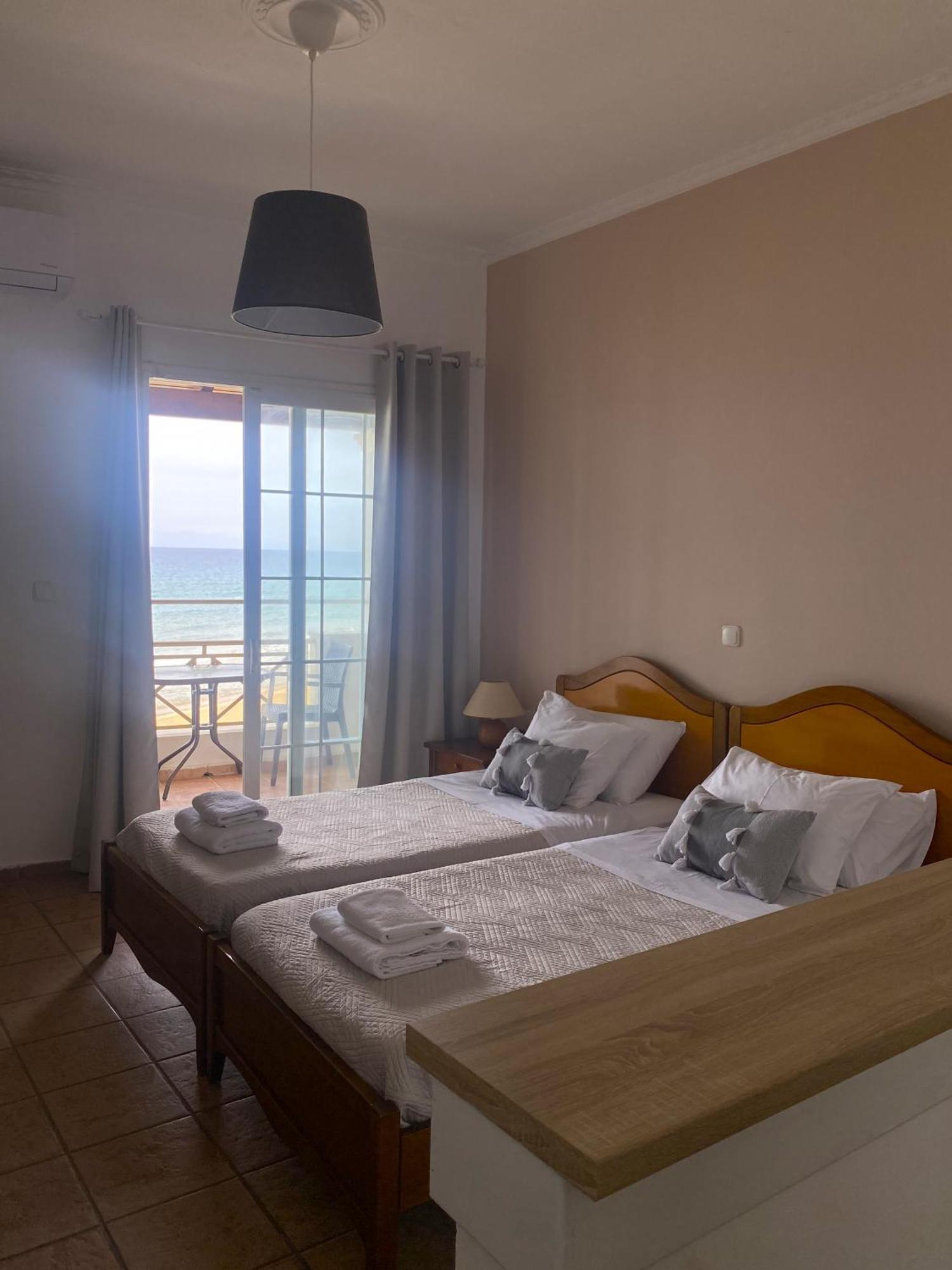 Nereides Apartments Агиос-Гордиос Экстерьер фото