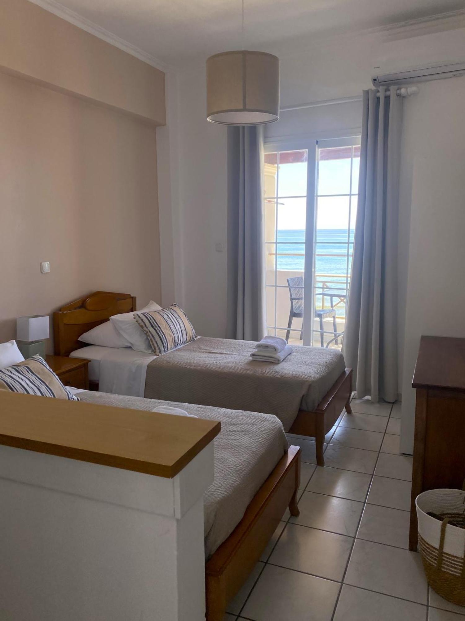 Nereides Apartments Агиос-Гордиос Экстерьер фото